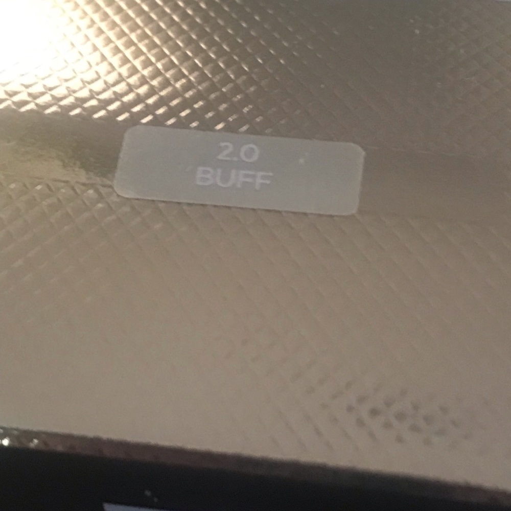 Tom Ford Soleil Glow Tone Up Foundation in Buff